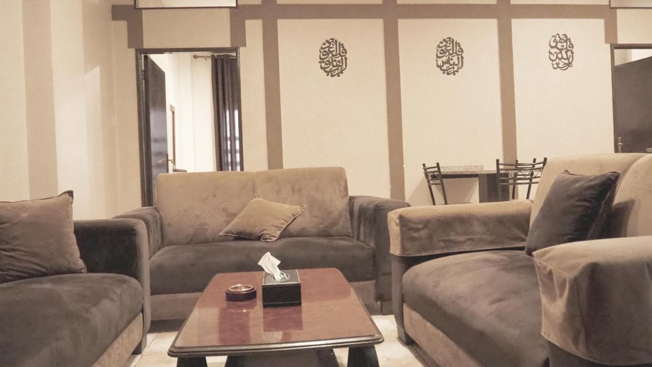 Al Fawanes Hotel Apartments Amman Zewnętrze zdjęcie